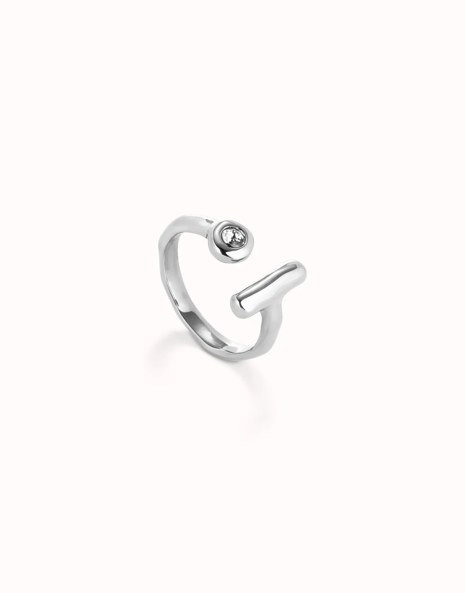 Anillo abierto bañado en plata de ley con topacio blanco