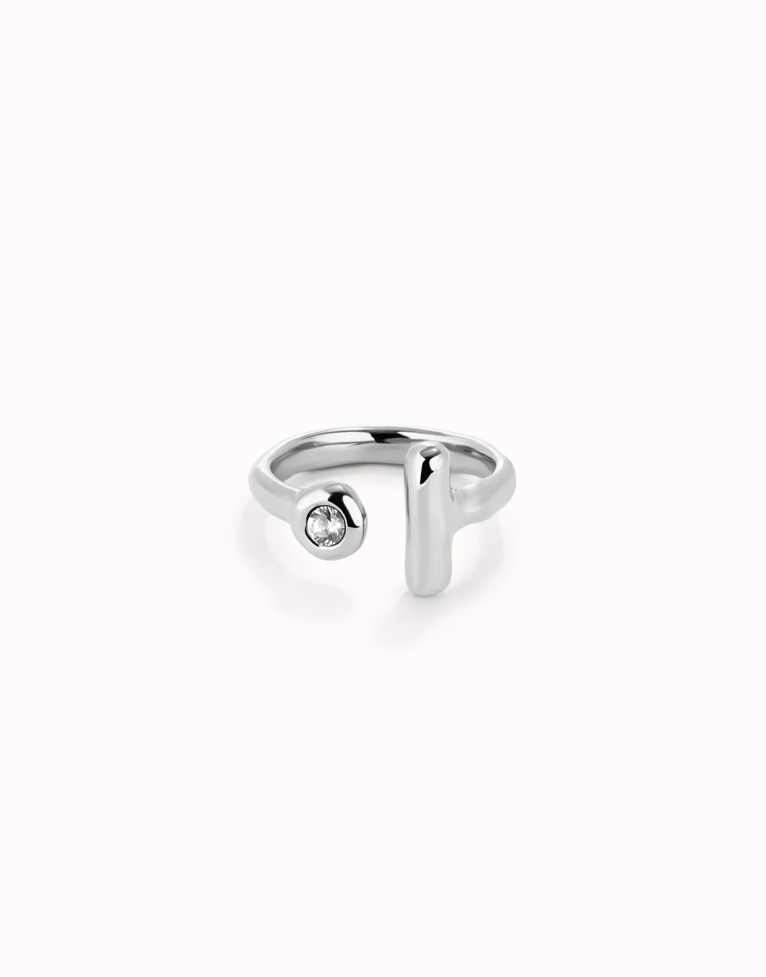 Anillo abierto bañado en plata de ley con topacio blanco