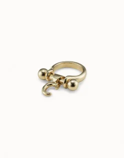 Anillo bañado en oro ancho con relieve para mujer