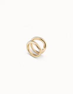 Anillo bañado en oro con diseño tubular para mujer