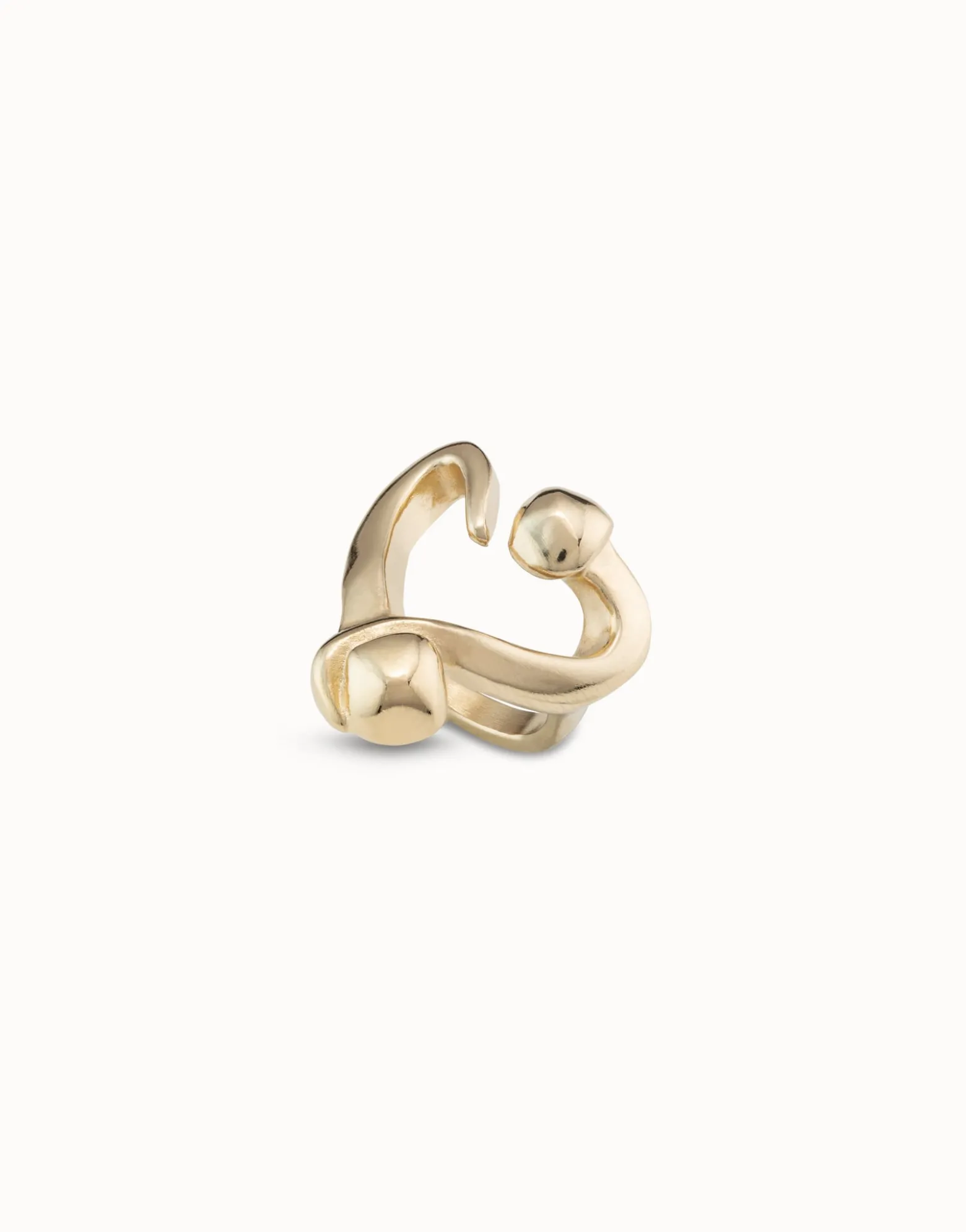 Anillo bañado en oro de 18k abierto diseño corazón clavado