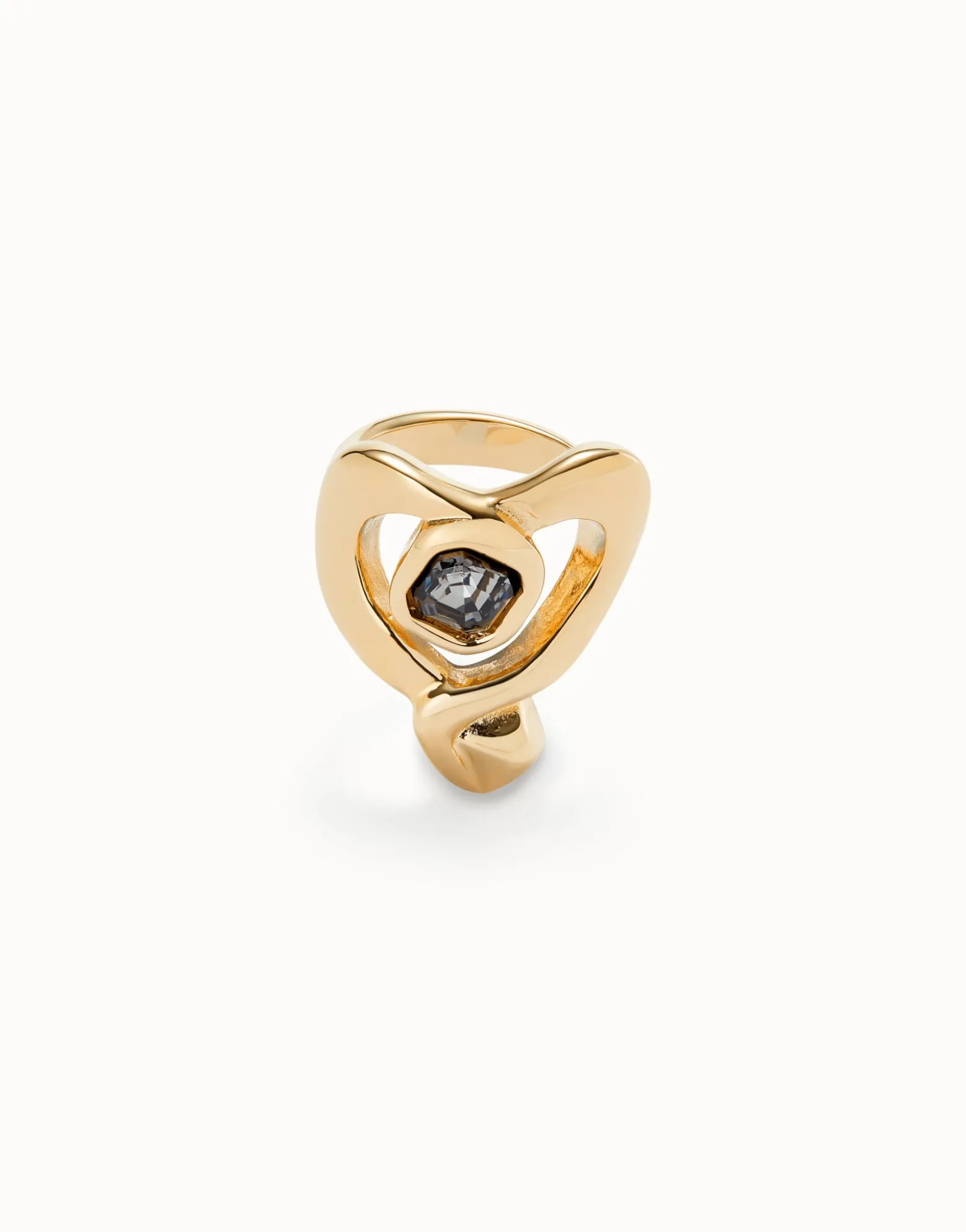 Anillo bañado en oro 18k con corazón grande central