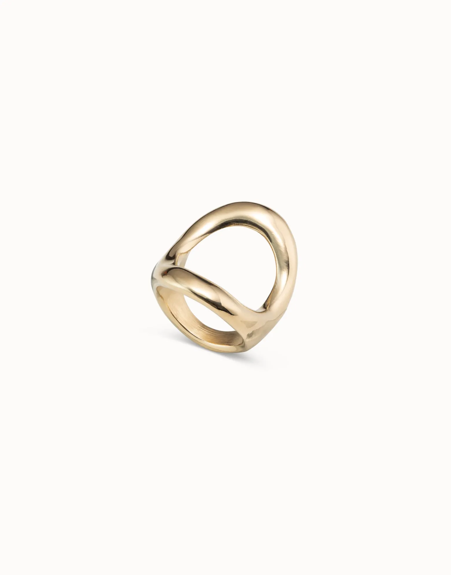 Anillo bañado en oro 18k con óvalo central grande