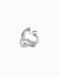 Anillo bañado en plata abierto diseño corazón clavado