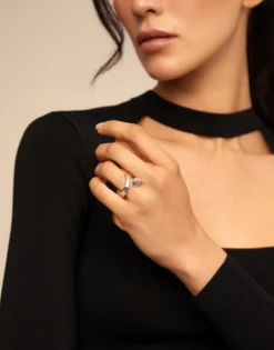 Anillo bañado en plata de ley con tres formas orgánicas mujer