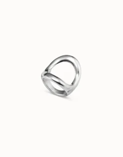 Anillo bañado en plata de ley con óvalo central grande