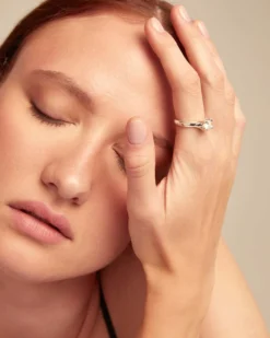 Anillo bañado en plata de ley con circonita blanca mujer
