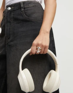 Anillo bañado en plata de ley con forma de mantarraya