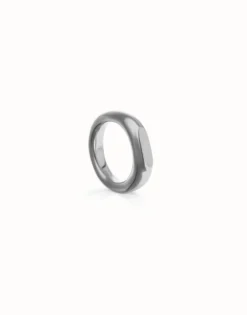 Anillo geométrico bañado en plata de ley