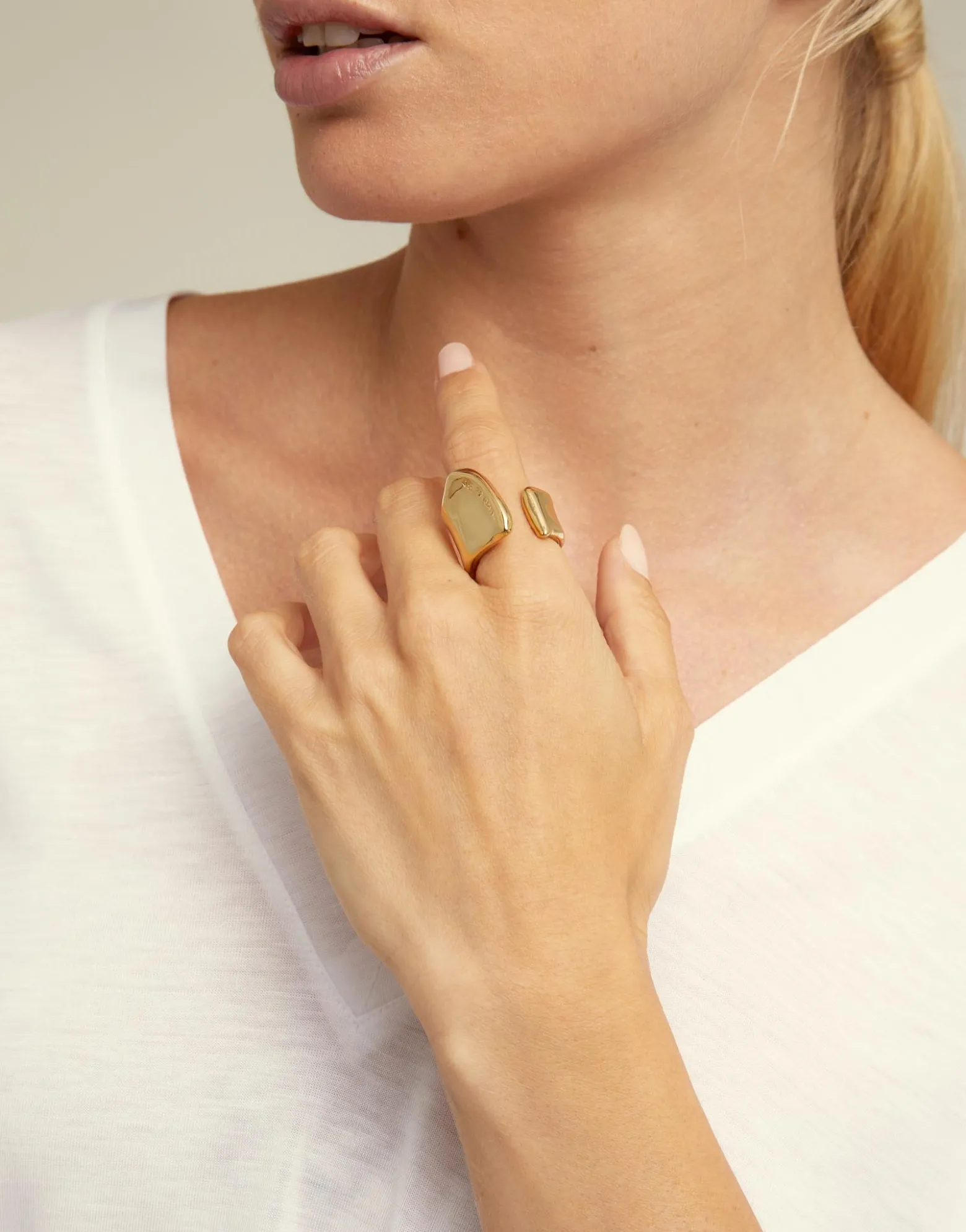 Anillo hendidura bañado oro de 18k