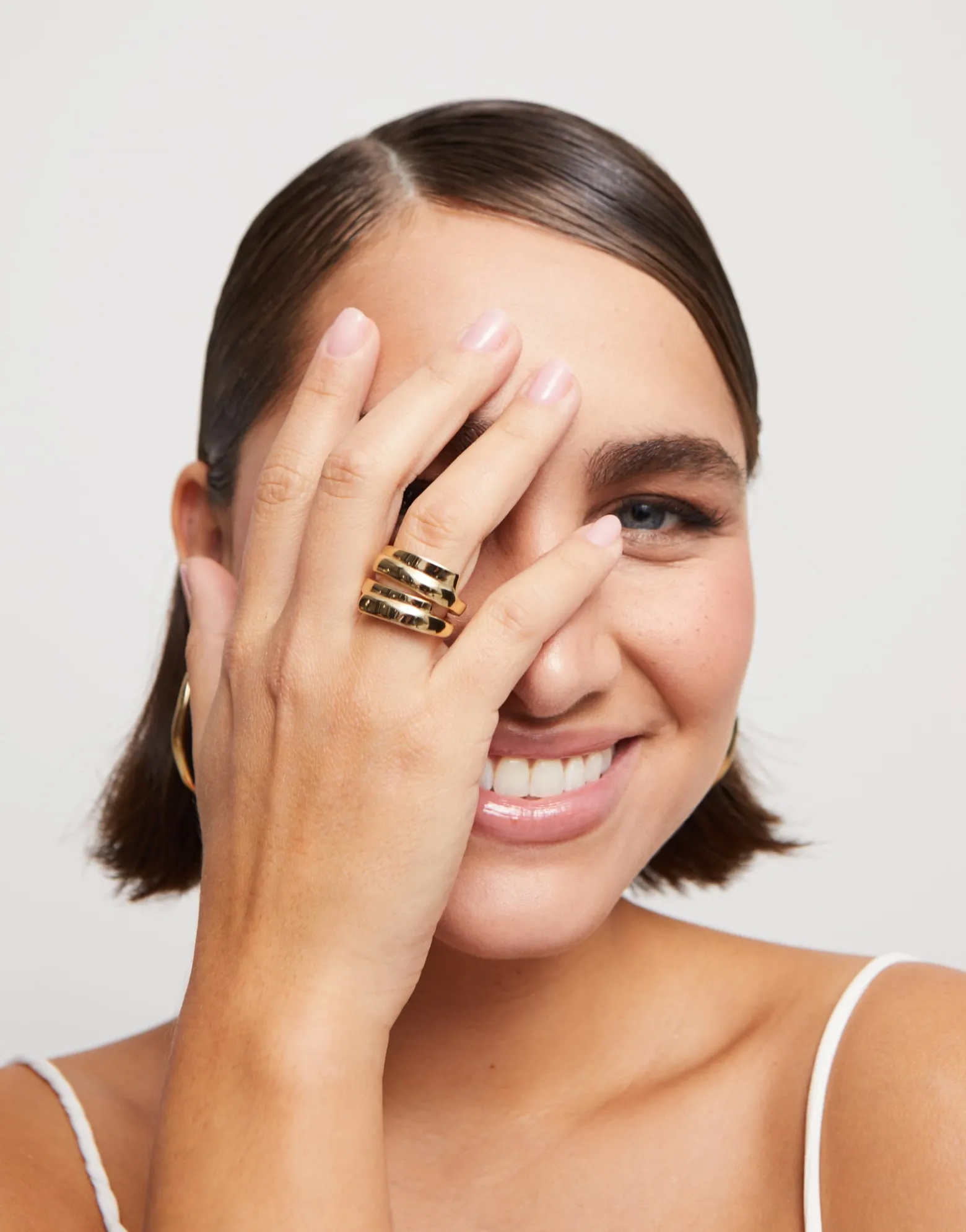 Anillo irregular bañado en oro de 18k