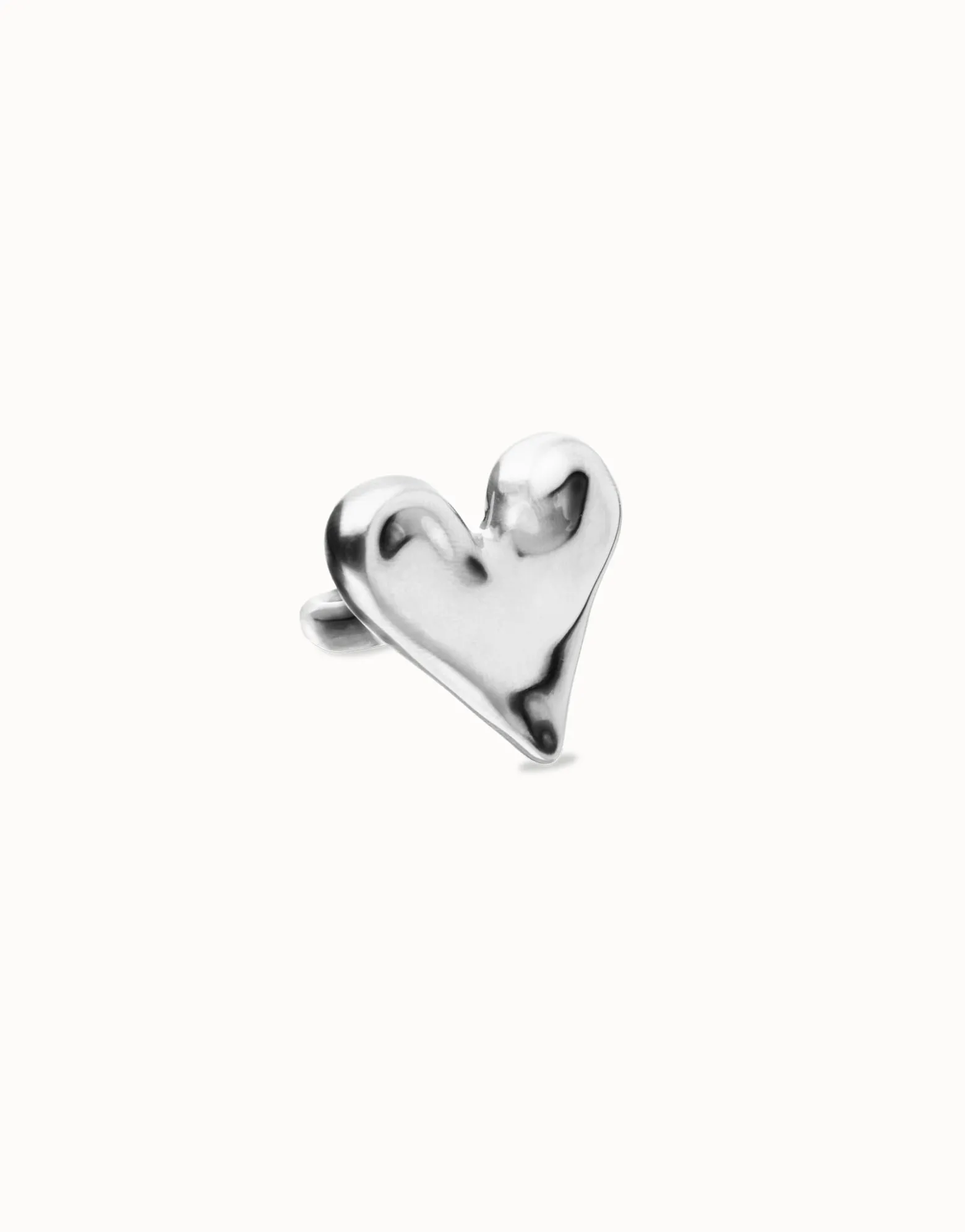 Anillo maxi bañado en plata de ley con forma de corazón