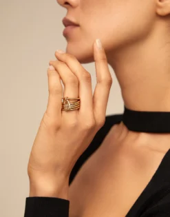 Anillo múltiple bañado en oro de 18k