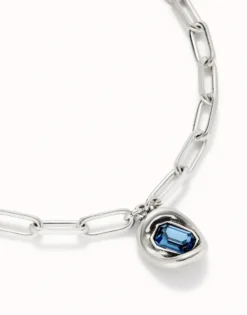 Cadena bañada en plata de ley con eslabones y cristal azul