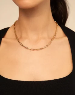 Cadena corta bañado en oro de 18k