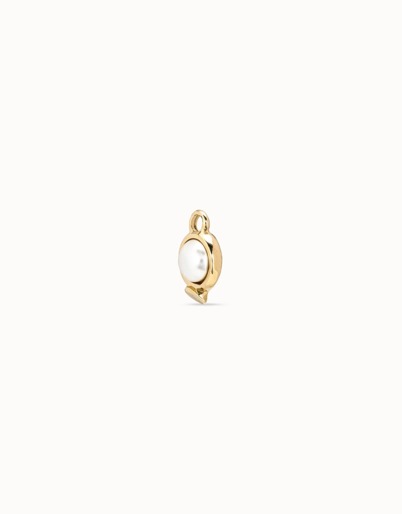 Charm de piercing bañado en oro de 18k de círculo y perla