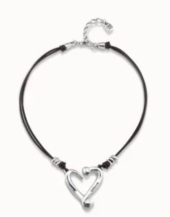 Colgante de plata con 2 tiras de cuero y corazón