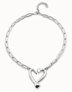 Colgante de plata de ley de eslabones y corazón