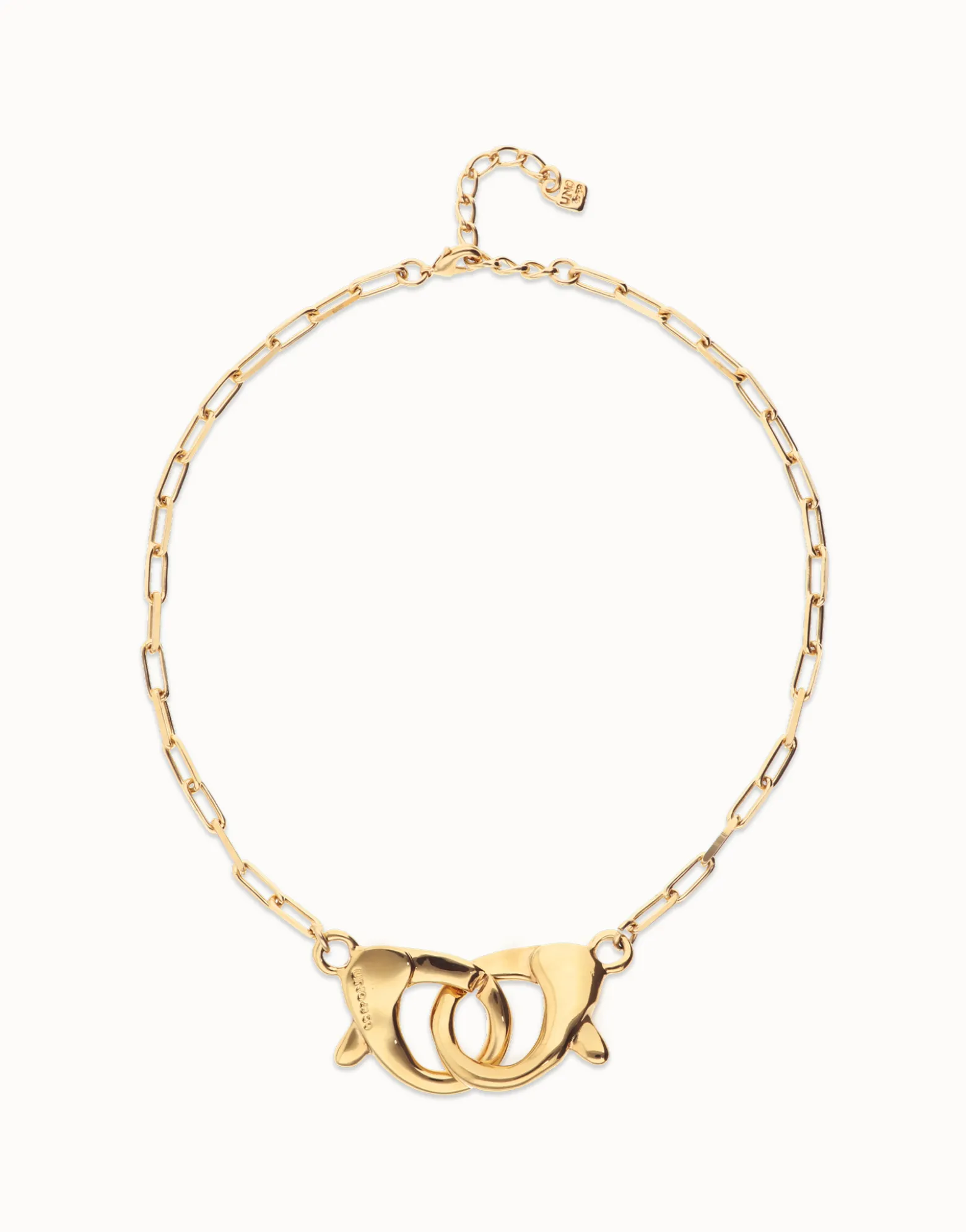 Collar bañado en oro 18k con mosquetón entrelazado grande