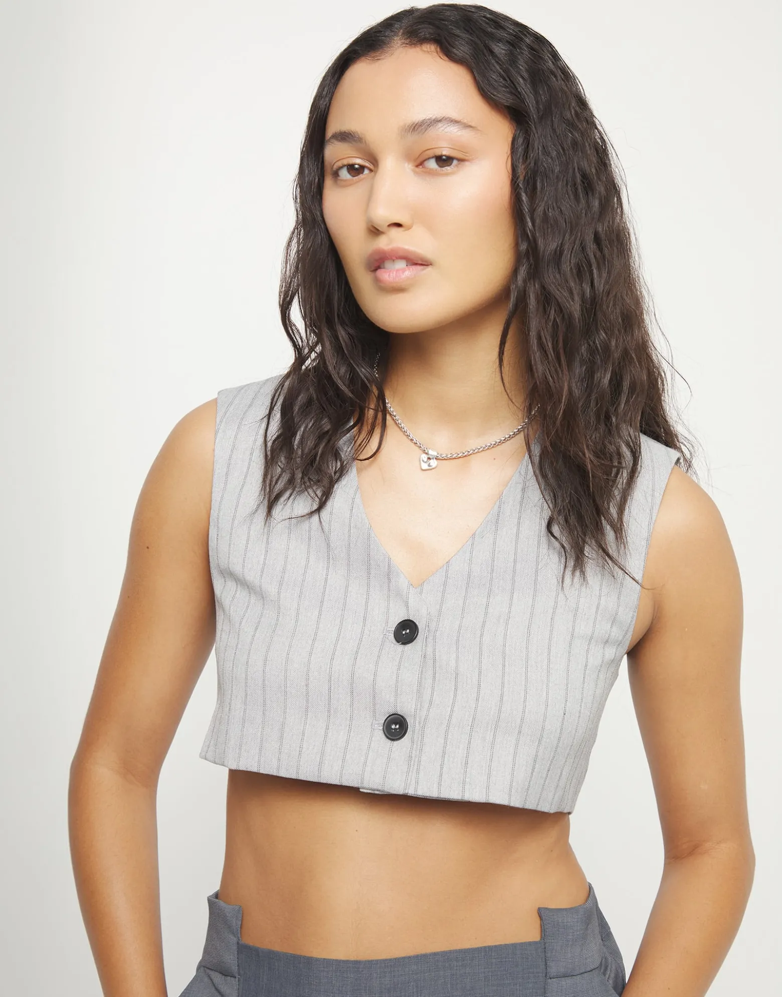 Collar bañado en plata con detalle de corazón pequeño