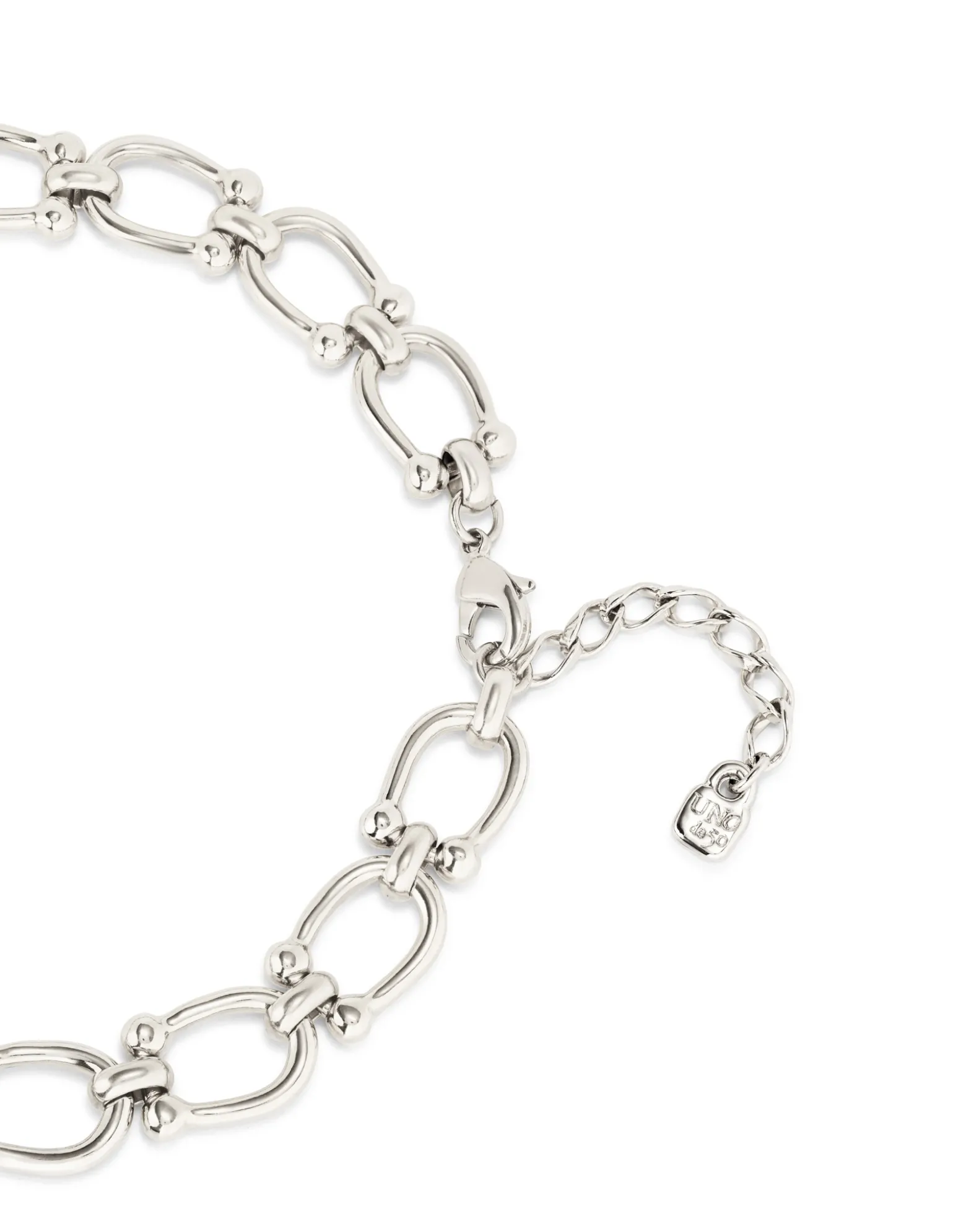 Collar bañado en plata con eslabones medianos