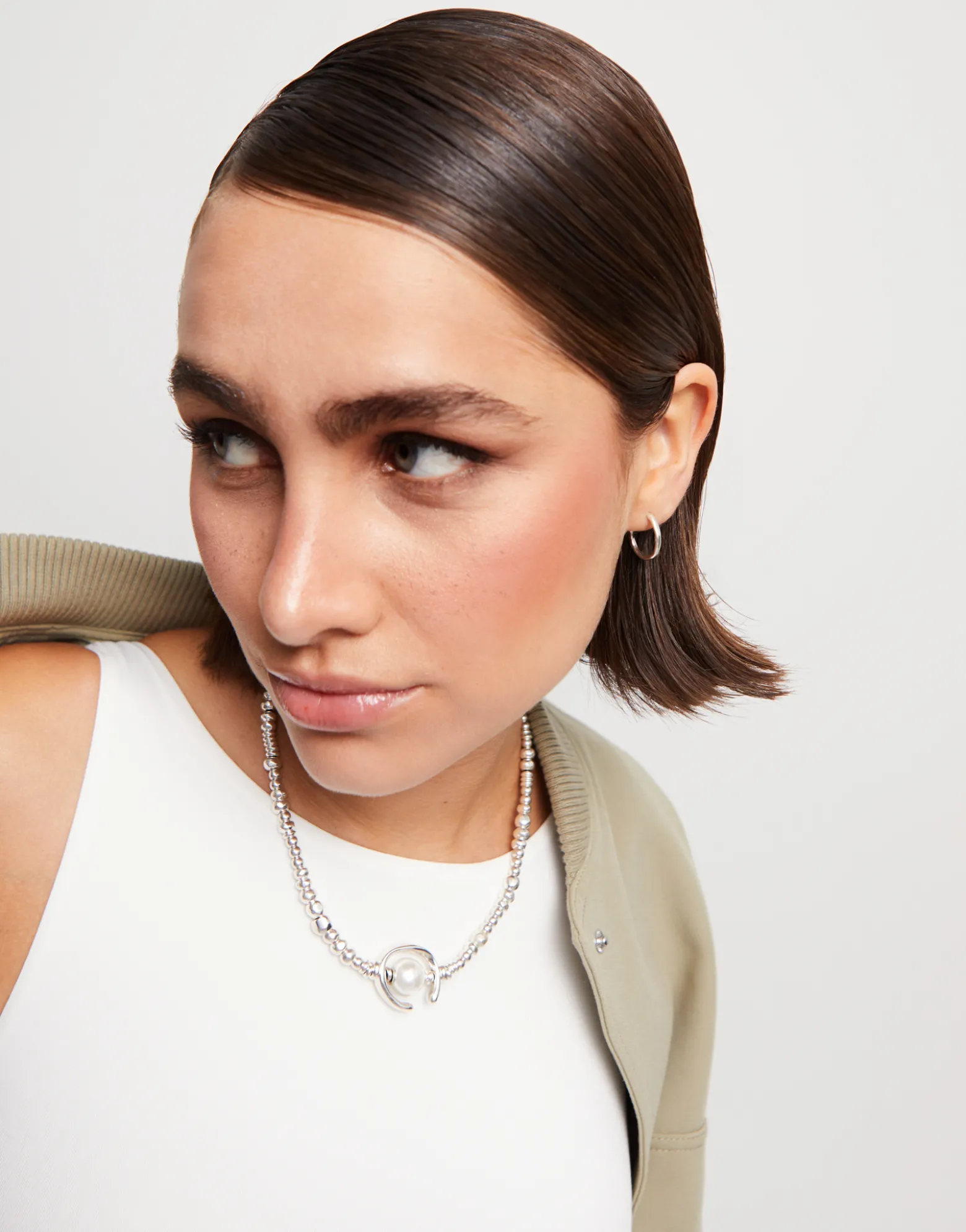 Collar corto bañado en plata de ley con perla para mujer