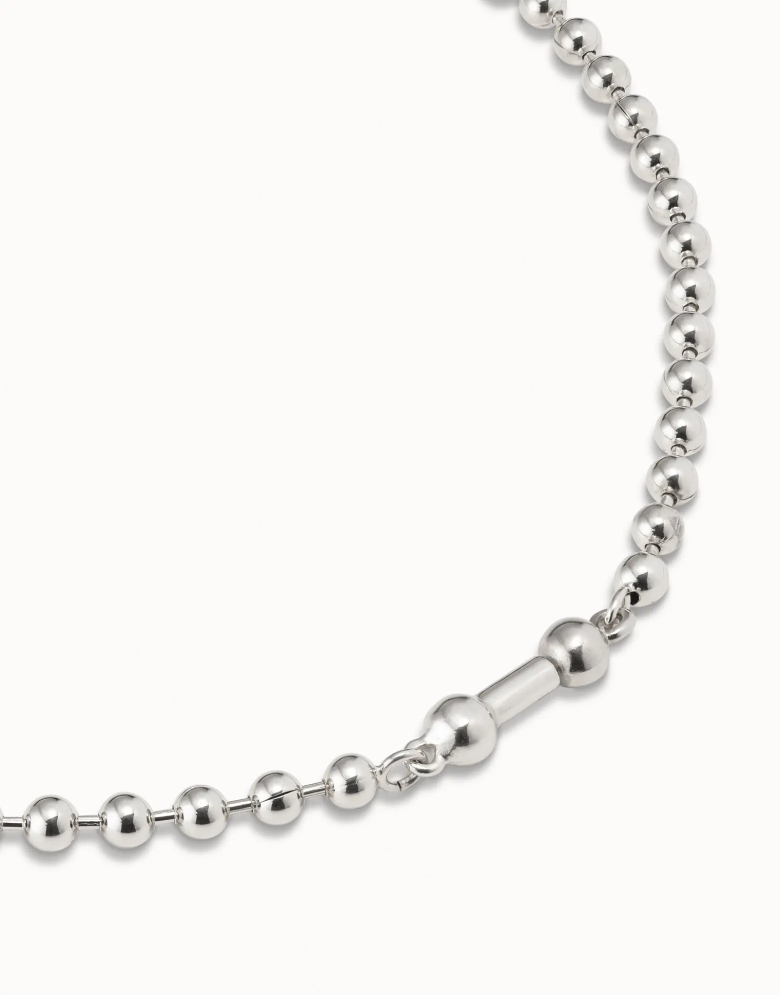 Collar corto bañado en plata de ley