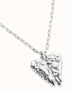 Collar corto bañado en plata de ley con detalle de alas