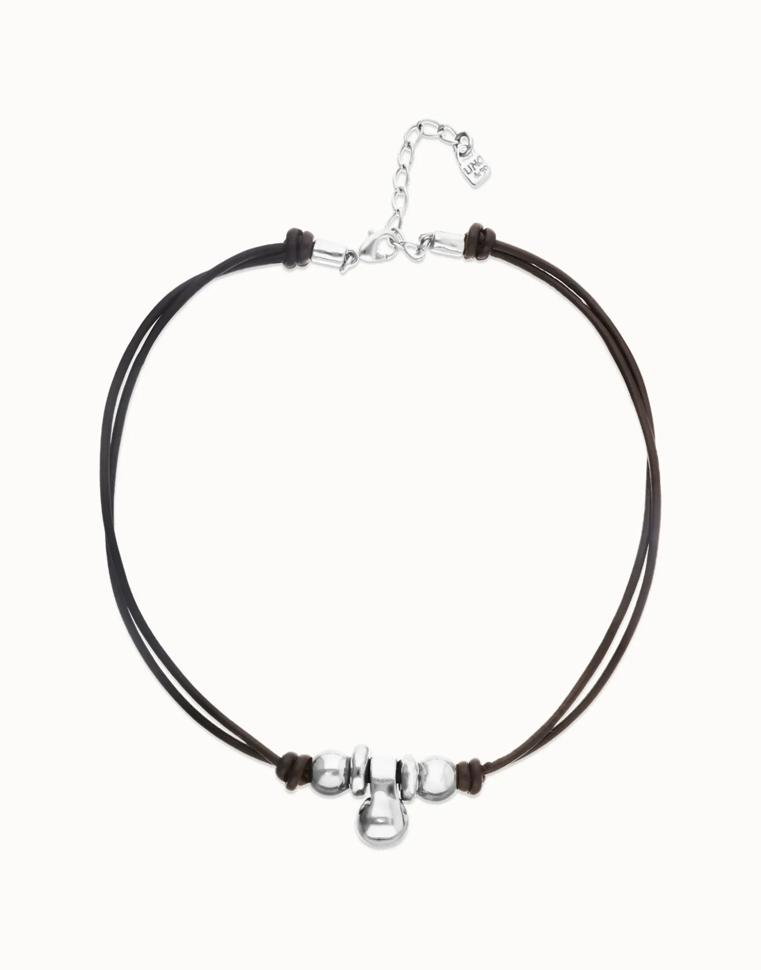 Collar de cuero con tres esferas bañadas en plata de ley