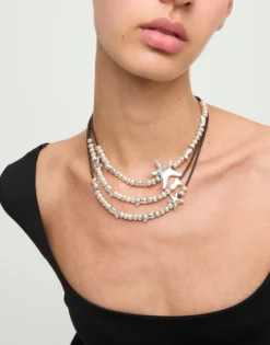 Collar multicadena en cuero bañado en plata y estrella de mar