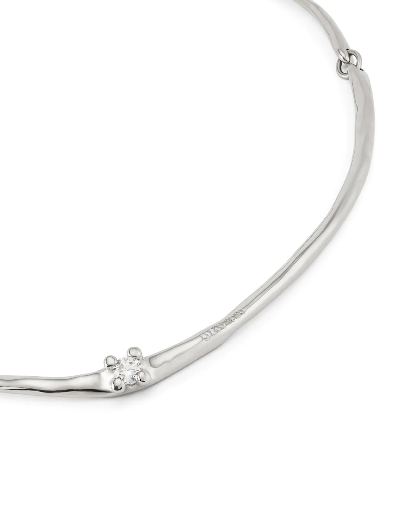 Collar rígido bañado en plata de ley y circonita blanca