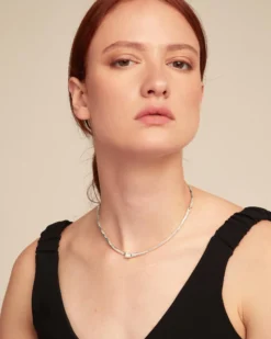 Collar rígido bañado en plata de ley y circonita blanca