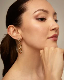 Pendientes bañados en oro 18K con 3 eslabones