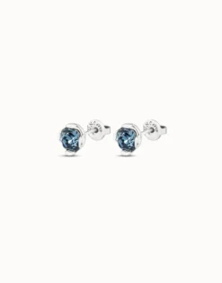 Pendientes bañados en plata de ley con cristal azul