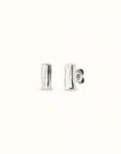 Pendientes con forma de tubo bañados en plata de ley