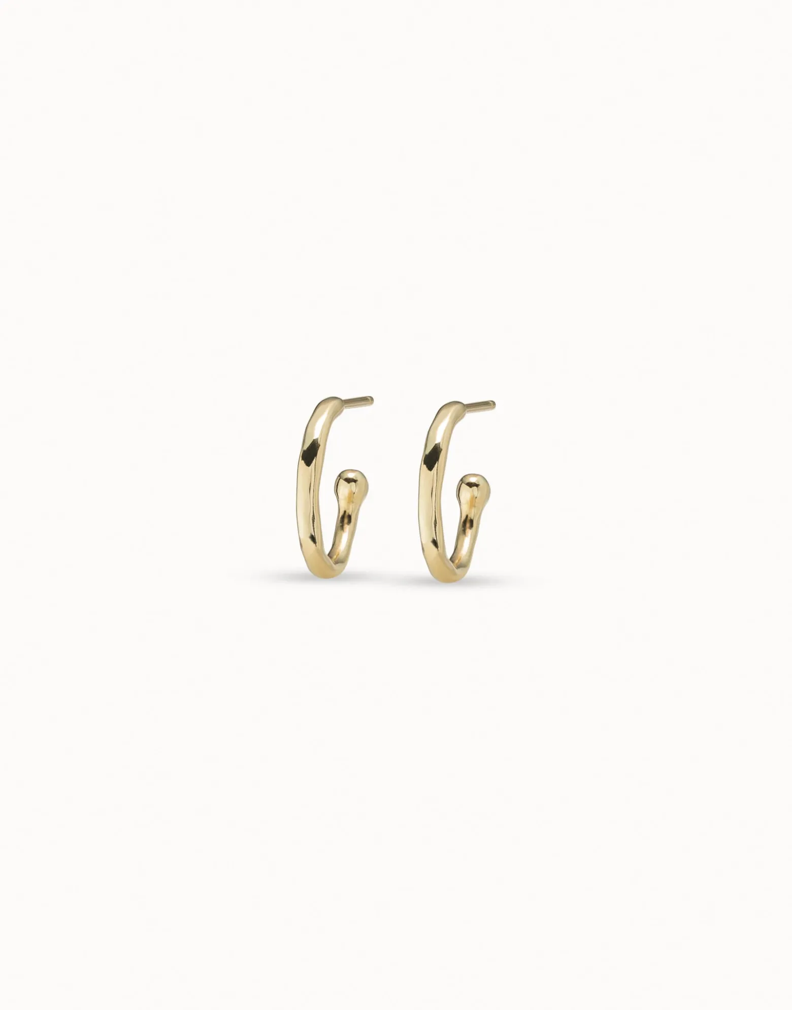 Pendientes en forma de aros bañados en oro de 18k