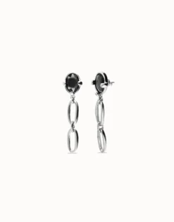 Pendientes largos bañados en plata con cristal facetado negro y eslabones