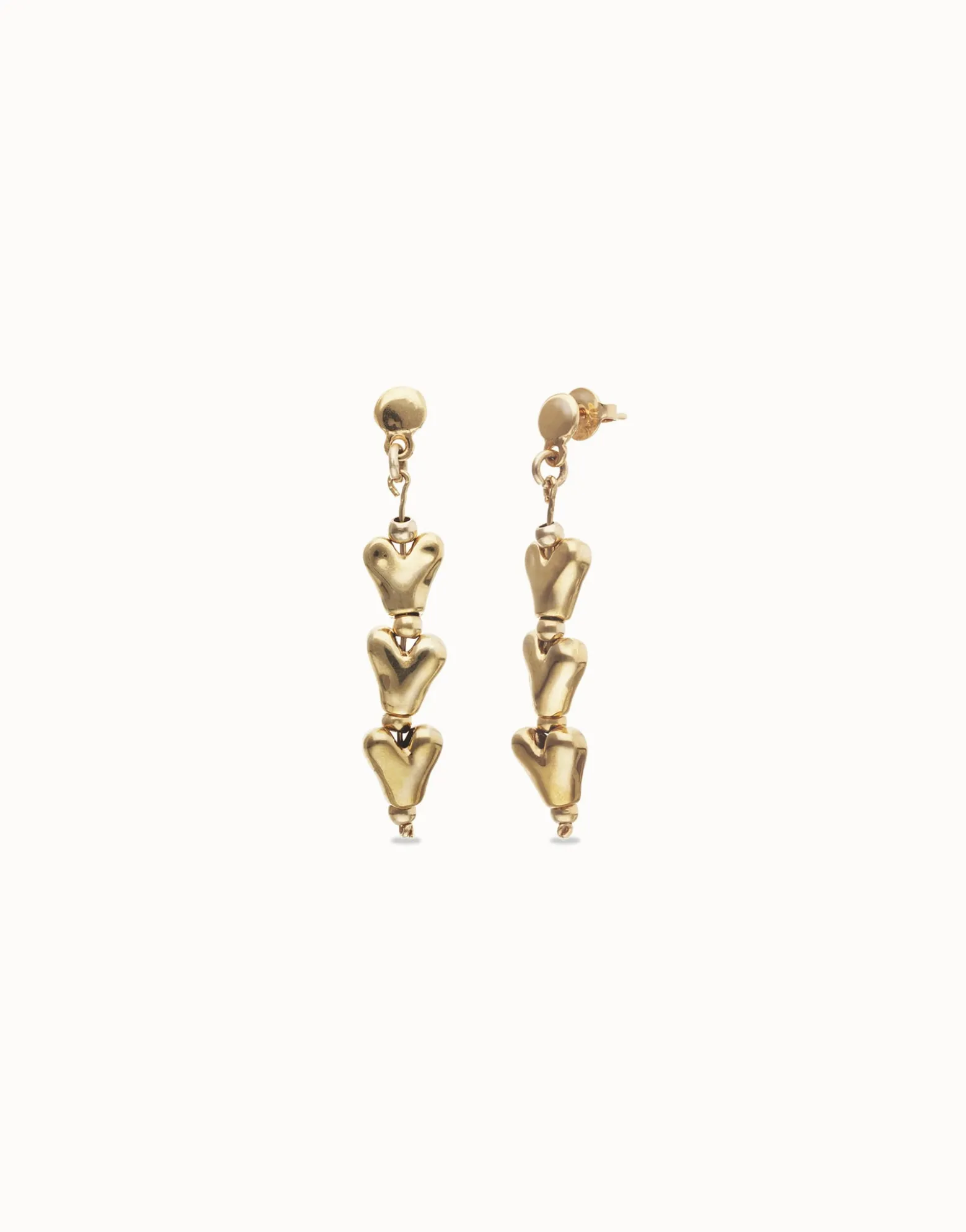 Pendientes largos con corazones encadenados bañados en oro 18k