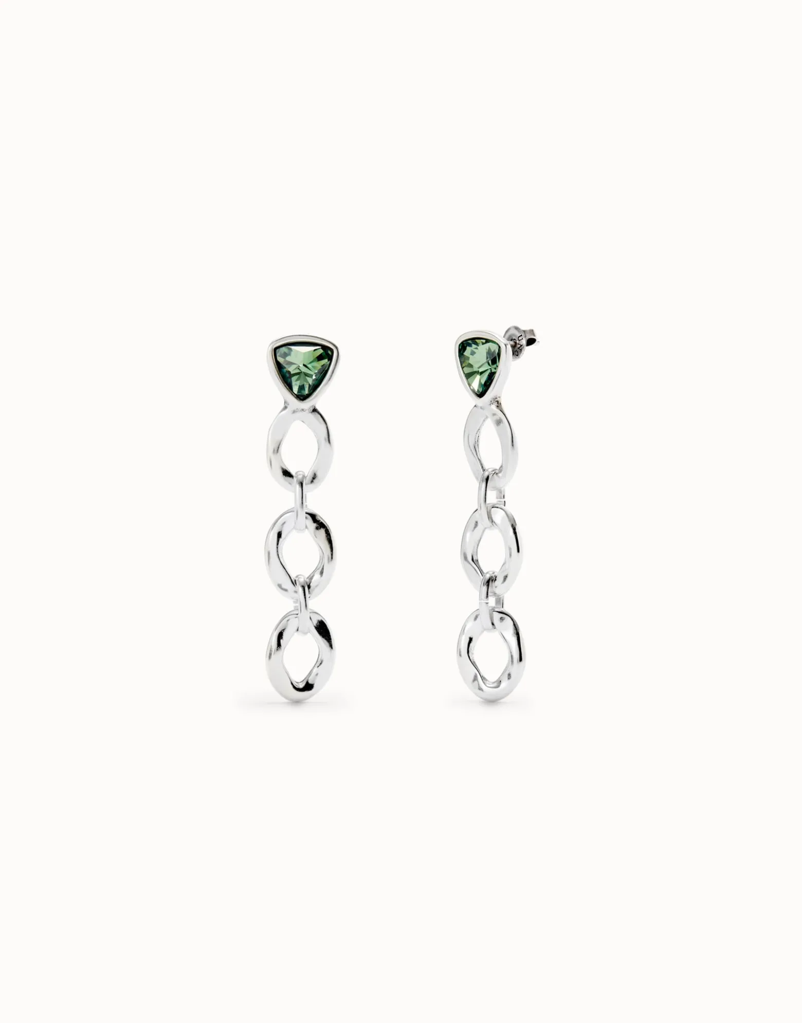 Pendientes largos con eslabones y cristal verde triangular