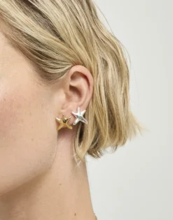 Pendientes pequeños bañado en oro estrellas de mar