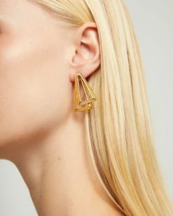 Pendientes triangulares dobles bañados en oro 18k