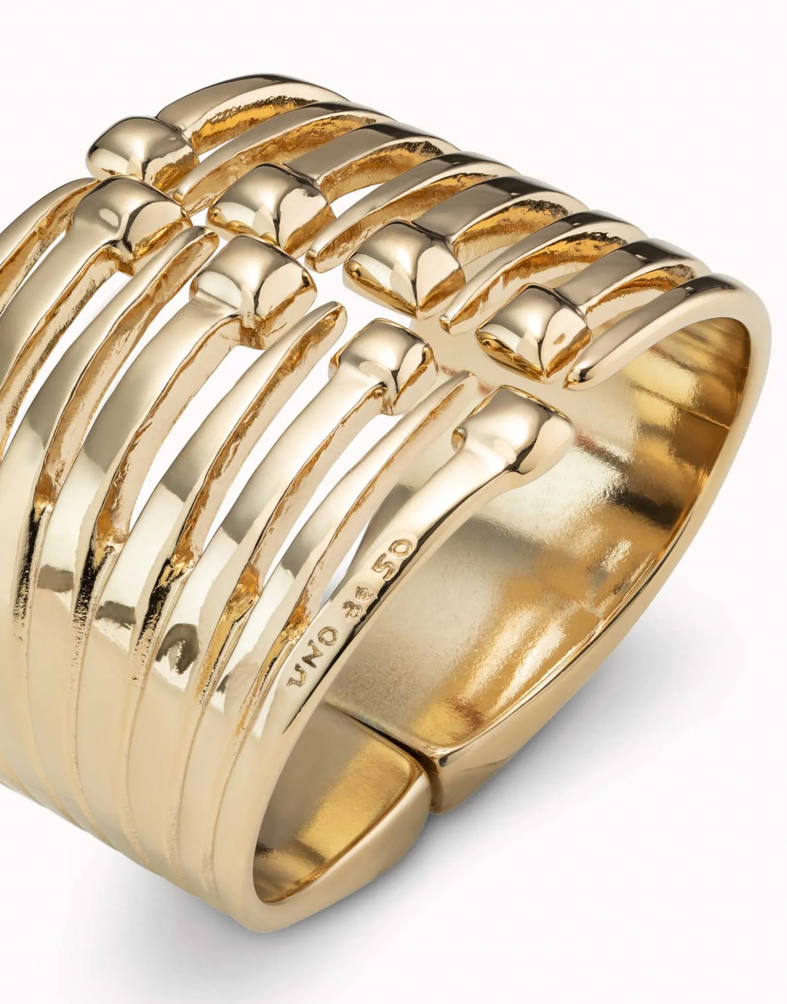 Pulsera bañada en oro de 18k Loved con múltiples cabezas de clavo