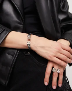 Pulsera bañada en plata de ley con cristal blanco