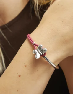 Pulsera combinada en cuero rosa y plata de ley con adorno de mariposa