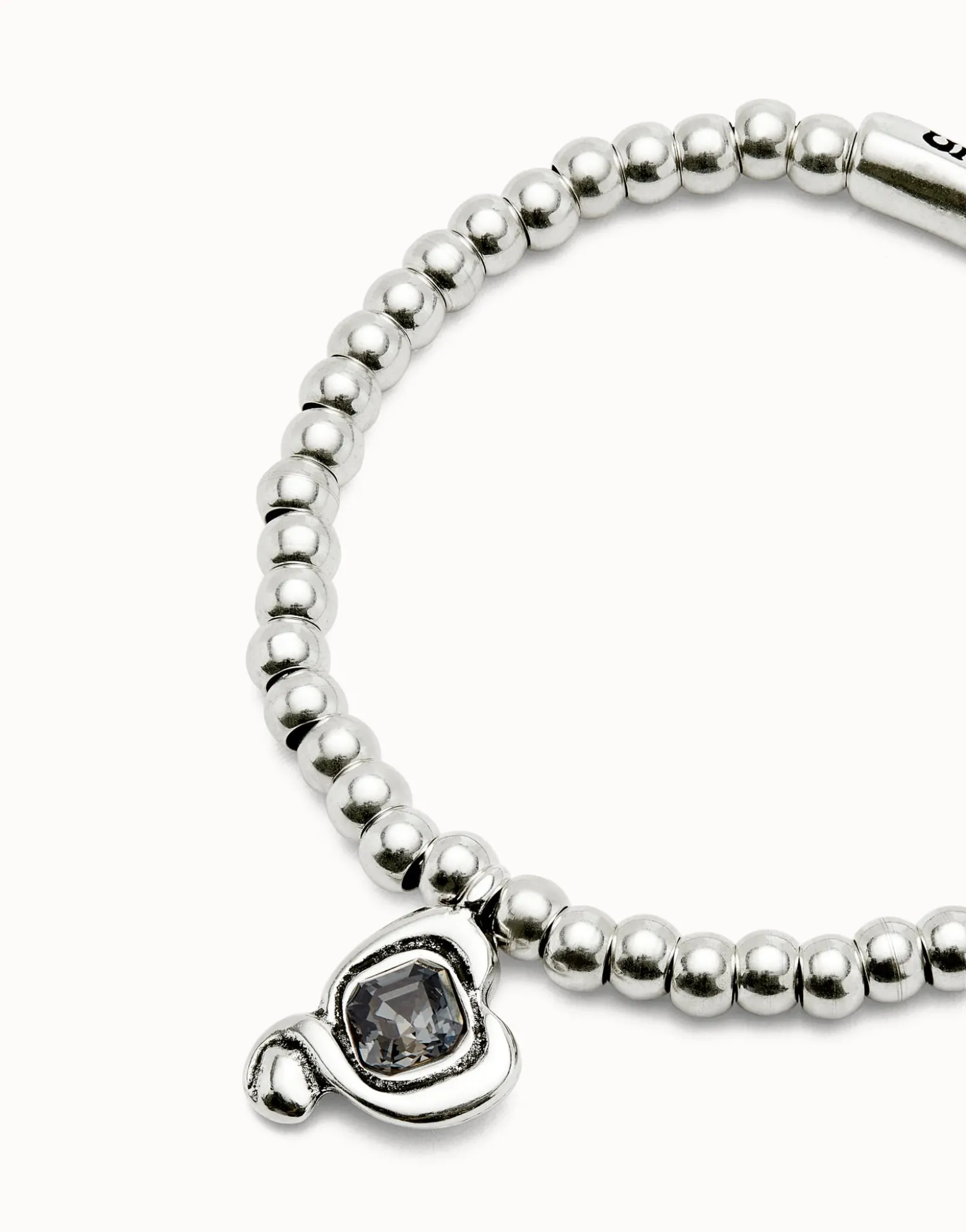 Pulsera de bolas bañadas en plata de ley con cristal negro