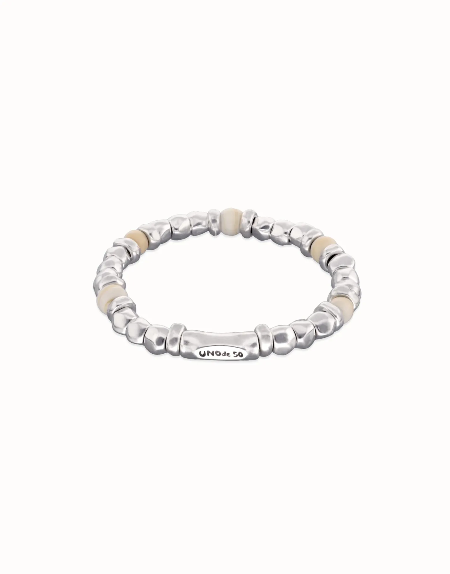 Pulsera de bolas con cuentas en plata y color marfil