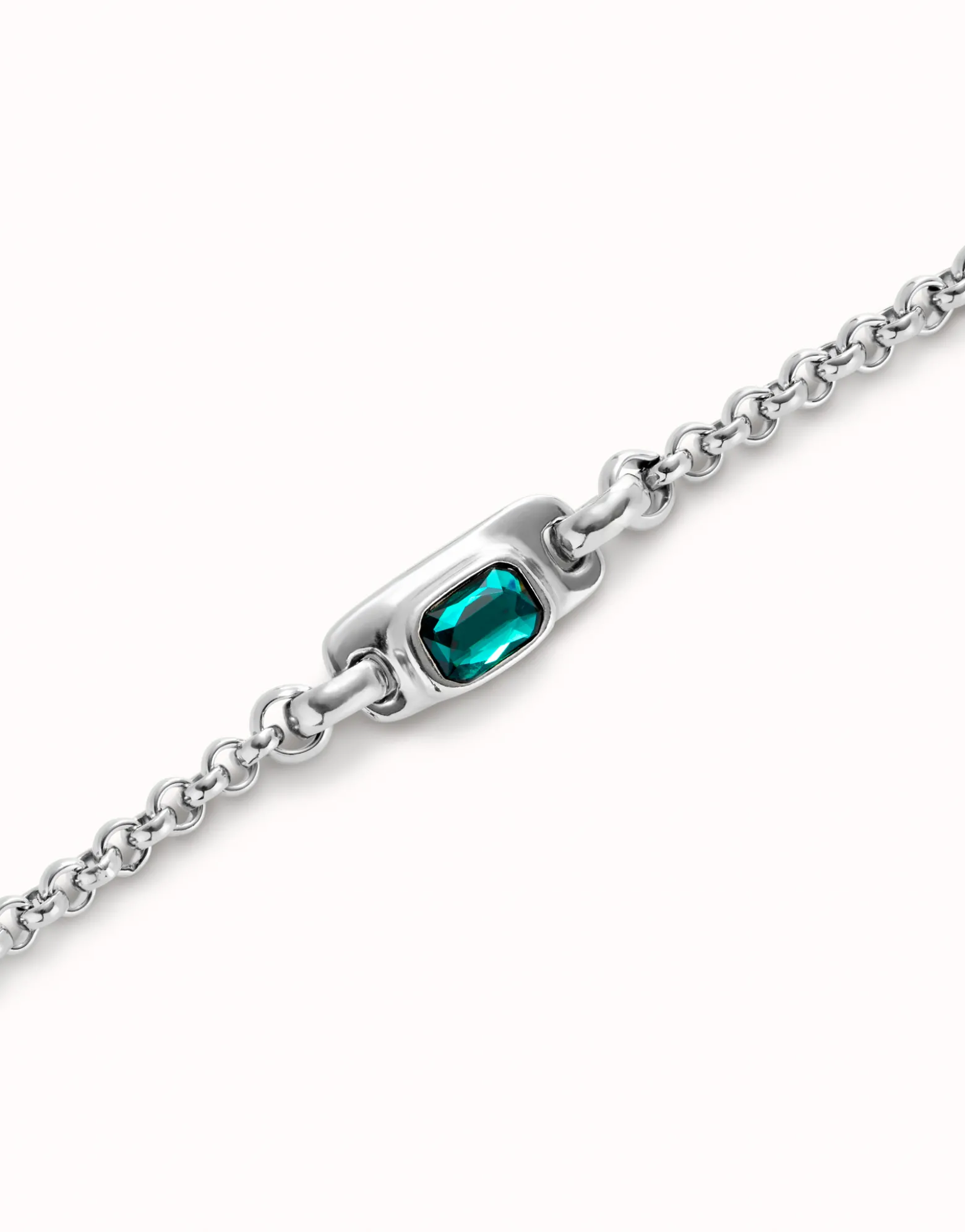 Pulsera de cadena bañada en plata de ley con cristal verde