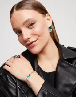 Pulsera de cadena bañada en plata de ley con cristal verde