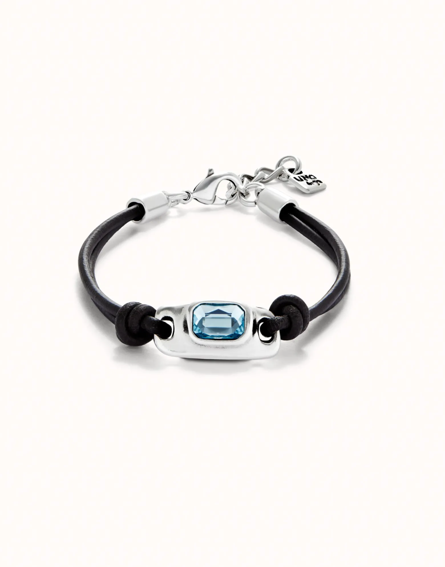 Pulsera de cuero bañada en plata de ley con cristal azul celeste