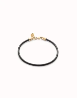 Pulsera de cuero cierre bañado en oro de 18k.